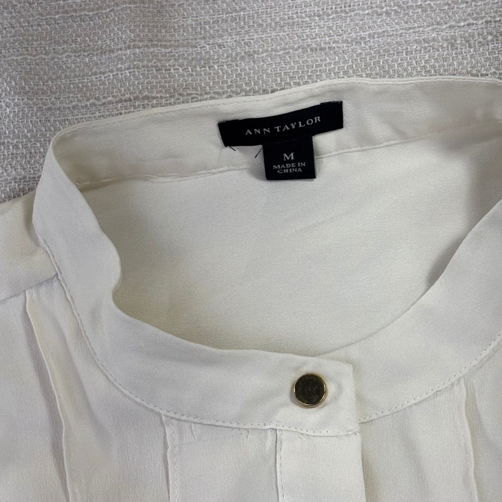 Ann Taylor Cream White Pleated Ruffle Band Collar Blouse Long Sleeve Medium - Picture 8 of 8